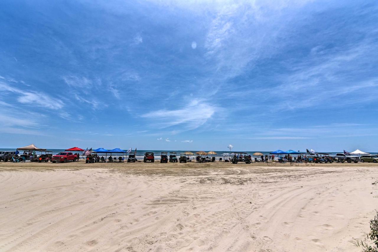 Chic Crystal Beach Escape With Deck - Walk To Beach! Bolivar Peninsula Exteriör bild