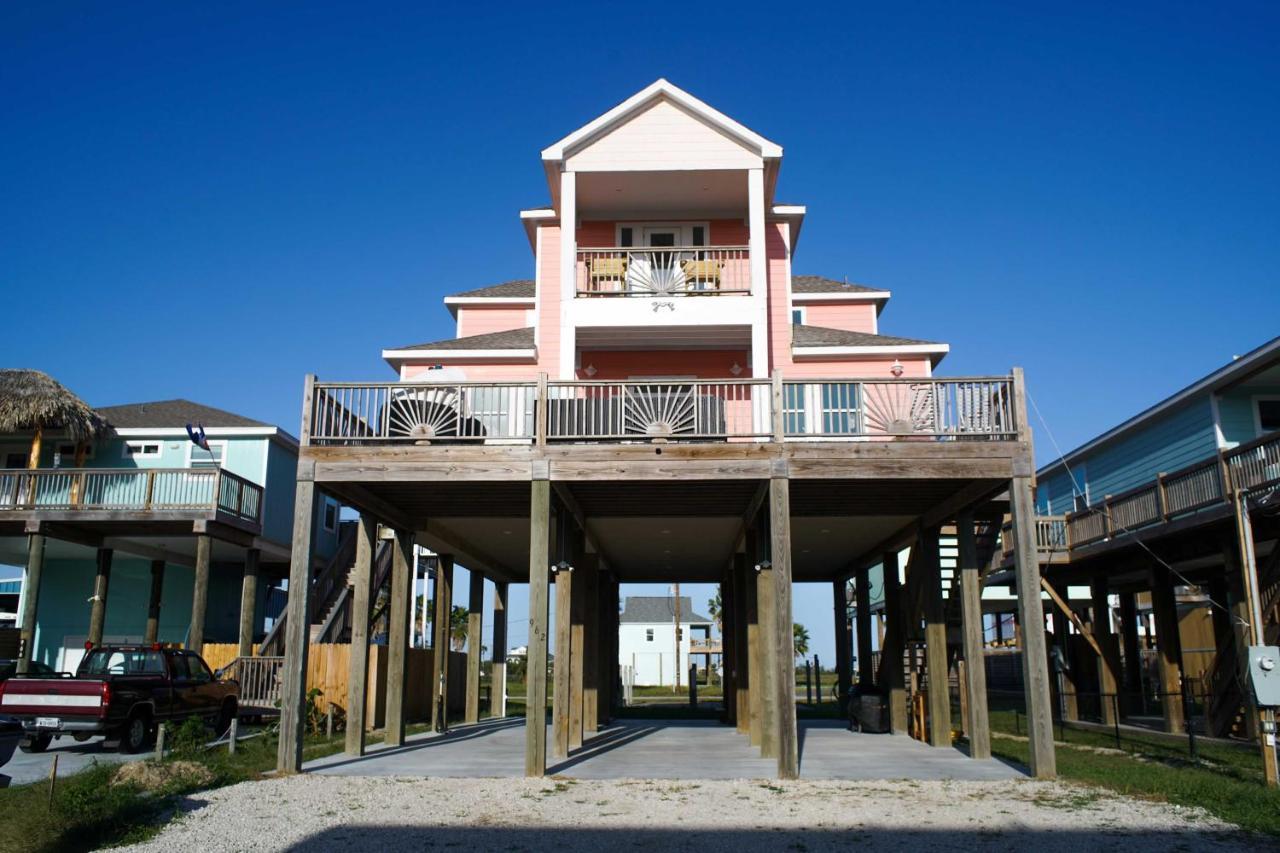 Chic Crystal Beach Escape With Deck - Walk To Beach! Bolivar Peninsula Exteriör bild